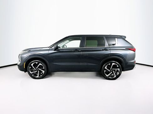 Used 2024 Mitsubishi Outlander SE image 4