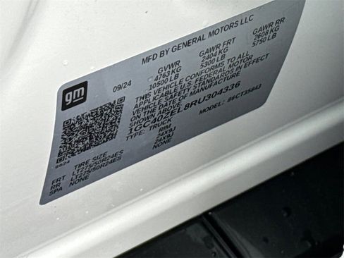 New 2024 Chevrolet Silverado EV RST image 38