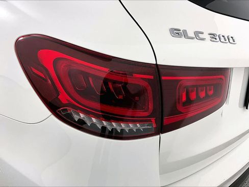 Used 2021 Mercedes-Benz GLC 300 image 27