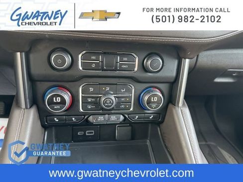 Used 2024 Chevrolet Tahoe LT w/ LT Signature Package AWD/4WD image 18