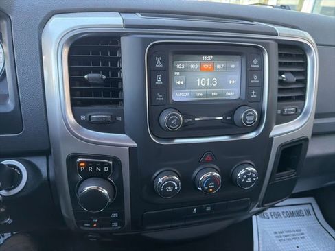 Used 2016 RAM 1500 Classic SLT AWD/4WD image 32