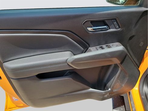 New 2025 Chevrolet Colorado LT w/ LT Convenience Package image 18