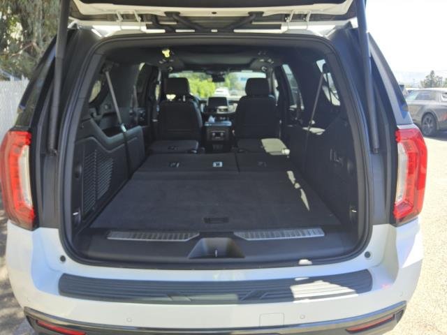 Used 2023 GMC Yukon XL AT4 w/ AT4 Premium Package AWD/4WD image 4