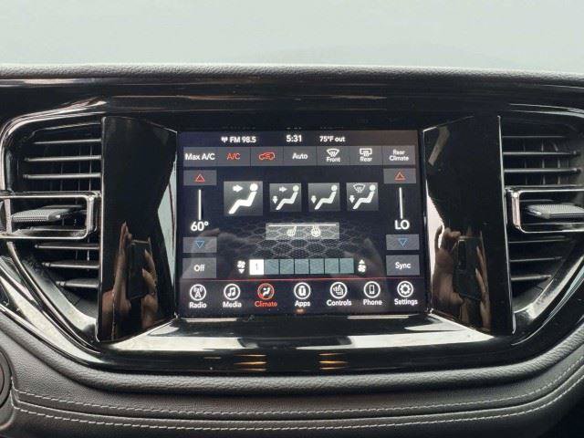 Used 2022 Dodge Durango GT RWD image 32