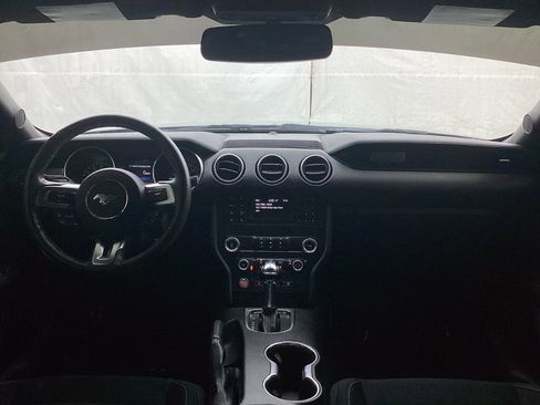 Used 2019 Ford Mustang Coupe image 22