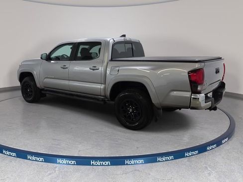 Certified 2021 Toyota Tacoma SR5 AWD/4WD image 8
