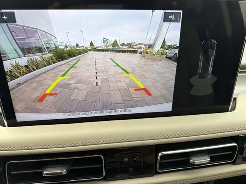 Certified 2023 Lincoln Nautilus FWD w/ Premium Package image 34