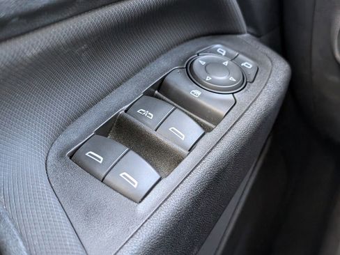 Used 2022 Chevrolet Equinox RS w/ RS Leather Package image 28