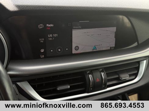 Used 2022 Alfa Romeo Stelvio Veloce AWD/4WD image 29