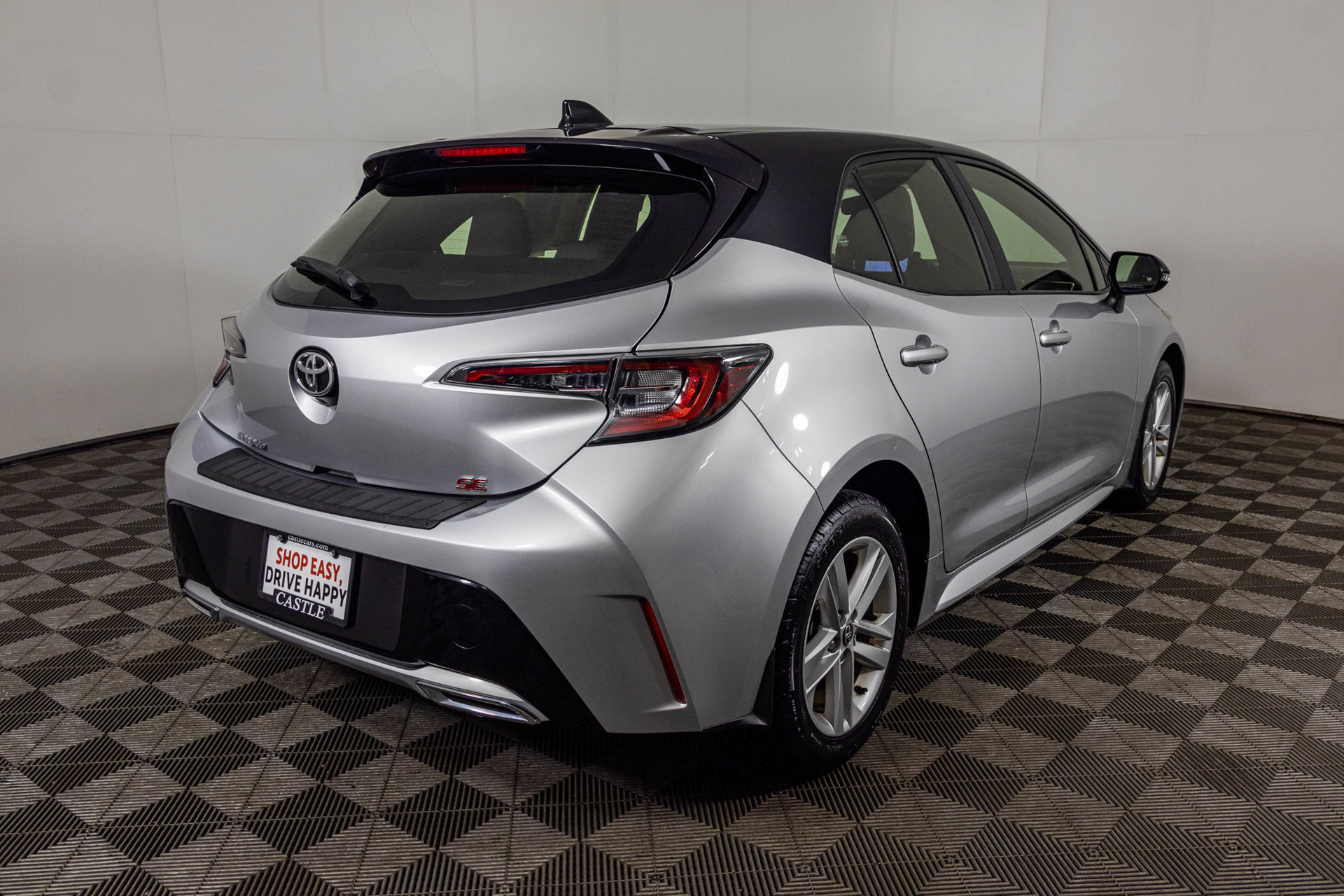 Used 2021 Toyota Corolla SE w/ Carpet Mat Package (TMS) FWD image 13