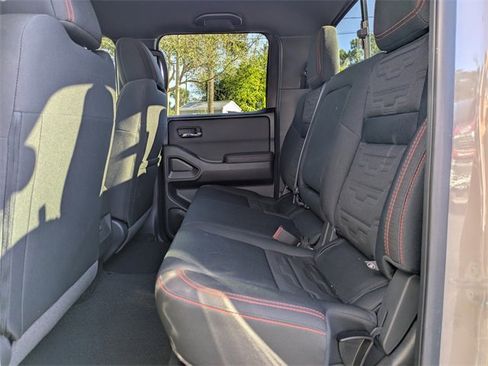 Used 2024 Nissan Frontier Pro-X image 13