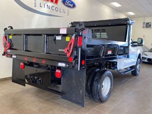 New 2026 Ford F350 XL w/ XL Chrome Package image 7