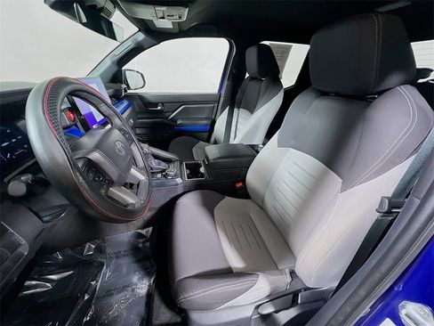 Certified 2025 Toyota Tacoma TRD Sport image 18