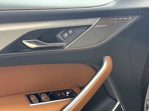New 2026 Jaguar F-PACE R-Dynamic S AWD/4WD image 18