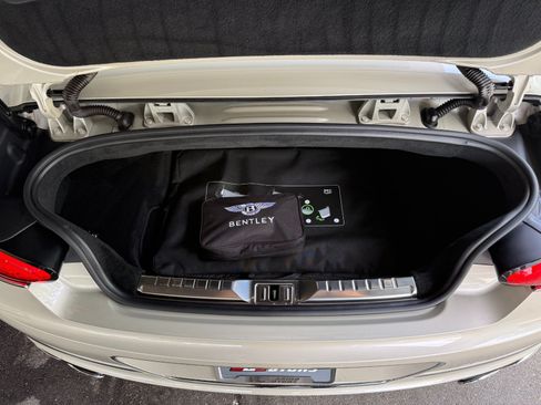 Used 2023 Bentley Continental GT Mulliner AWD/4WD image 37