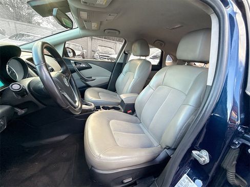 Used 2015 Buick Verano w/ Comfort Package image 22