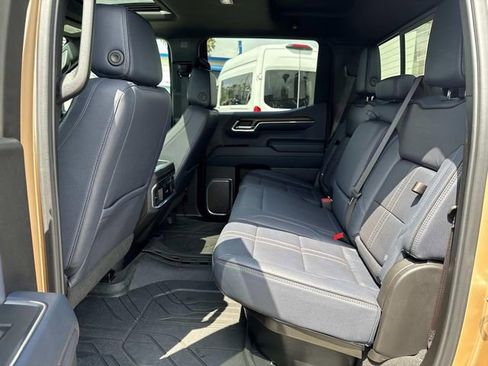 Used 2024 Chevrolet Silverado 1500 High Country w/ Technology Package image 14