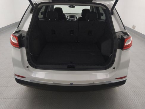 Used 2019 Chevrolet Equinox LT FWD image 29