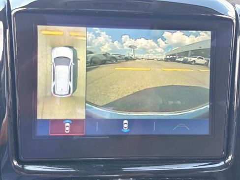 Used 2019 Chevrolet Traverse Premier w/ Driver Confidence II Package FWD image 30