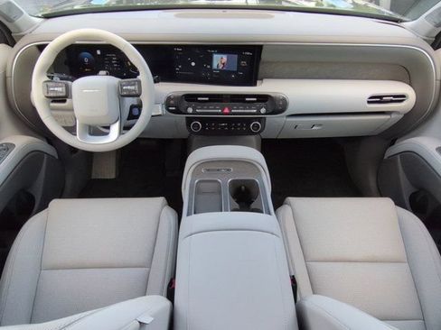 Certified 2026 Hyundai Palisade Limited AWD/4WD image 15