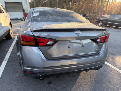 Used 2024 Nissan Altima 2.0 SR image 5