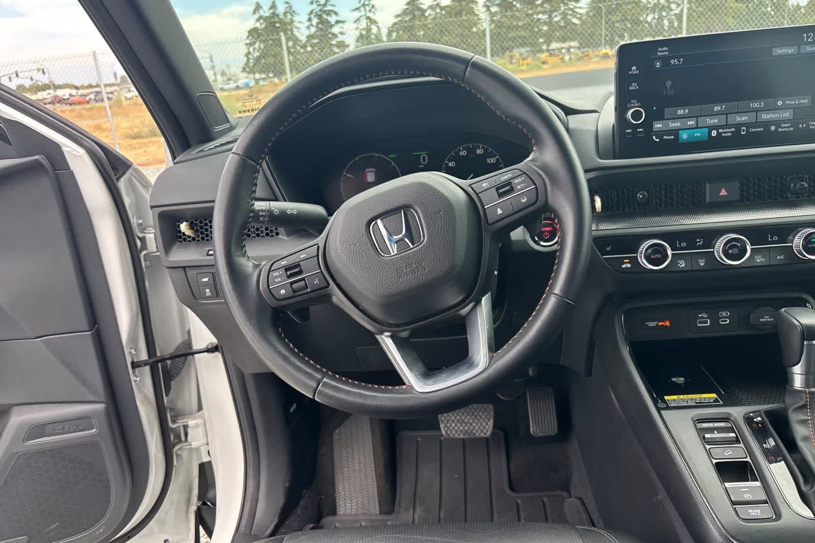 Used 2025 Honda CR-V Sport-L image 16