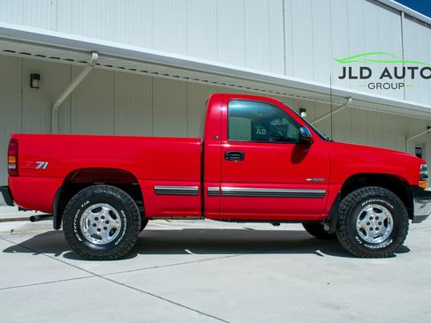 Used 2000 Chevrolet Silverado 1500 LS w/ Off-Road Chassis Pkg AWD/4WD image 6