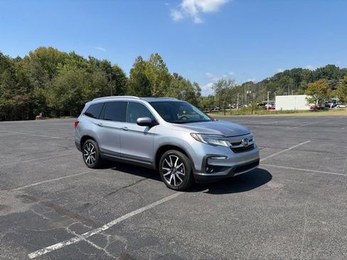 Used 2022 Honda Pilot Touring image 13