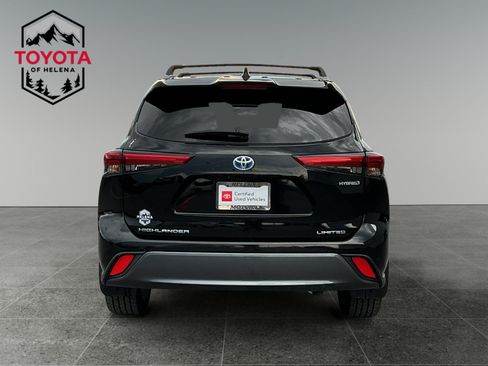 Certified 2023 Toyota Highlander Limited AWD/4WD image 4