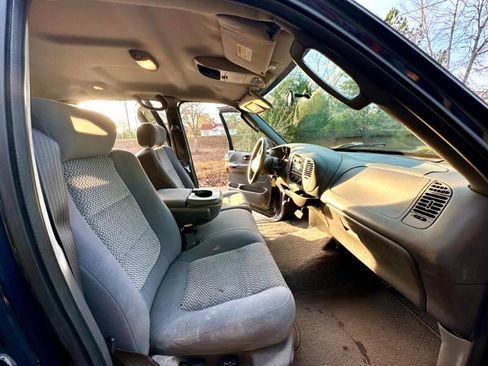 Used 2003 Ford F150 SuperCrew 2WD image 10