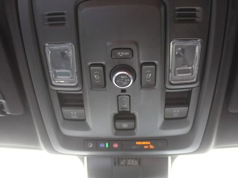 Used 2025 GMC Yukon Denali Ultimate w/ LPO, Floor Liner Package AWD/4WD image 36