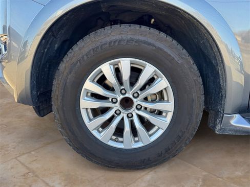 Used 2023 Nissan Armada SV image 14