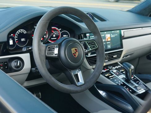 Used 2019 Porsche Cayenne Turbo image 53