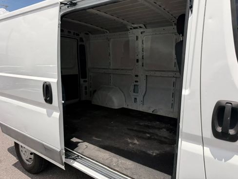 Used 2017 RAM ProMaster 1500 FWD image 12