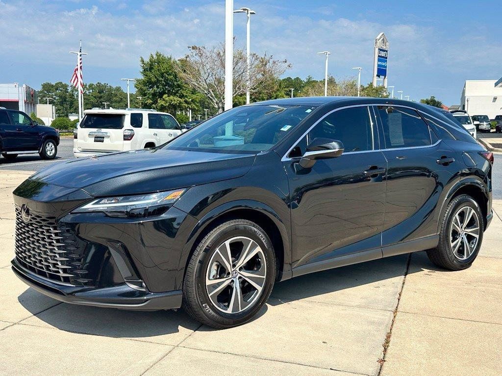 Used 2025 Lexus RX 350 FWD w/ Accessory Package image 4