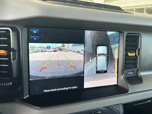 Used 2023 Ford Bronco Badlands AWD/4WD image 13