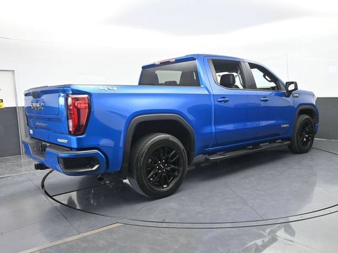 Used 2023 GMC Sierra 1500 Elevation w/ LPO, Elevation Black Package AWD/4WD image 6
