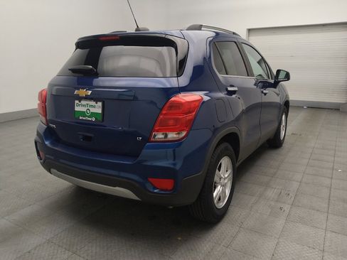 Used 2020 Chevrolet Trax LT w/ LT Convenience Package FWD image 9