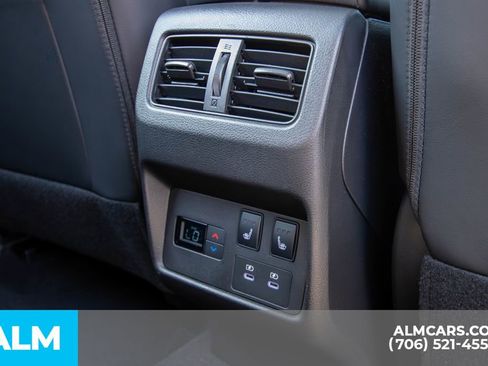 Used 2024 Nissan Rogue Platinum w/ Platinum Premium Package image 33