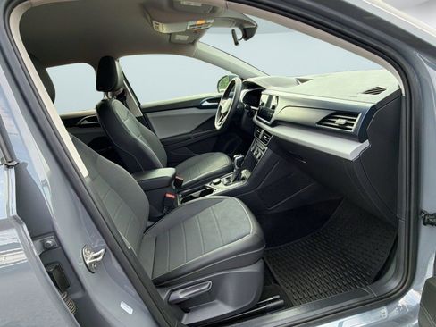 Certified 2022 Volkswagen Taos SE AWD/4WD image 21