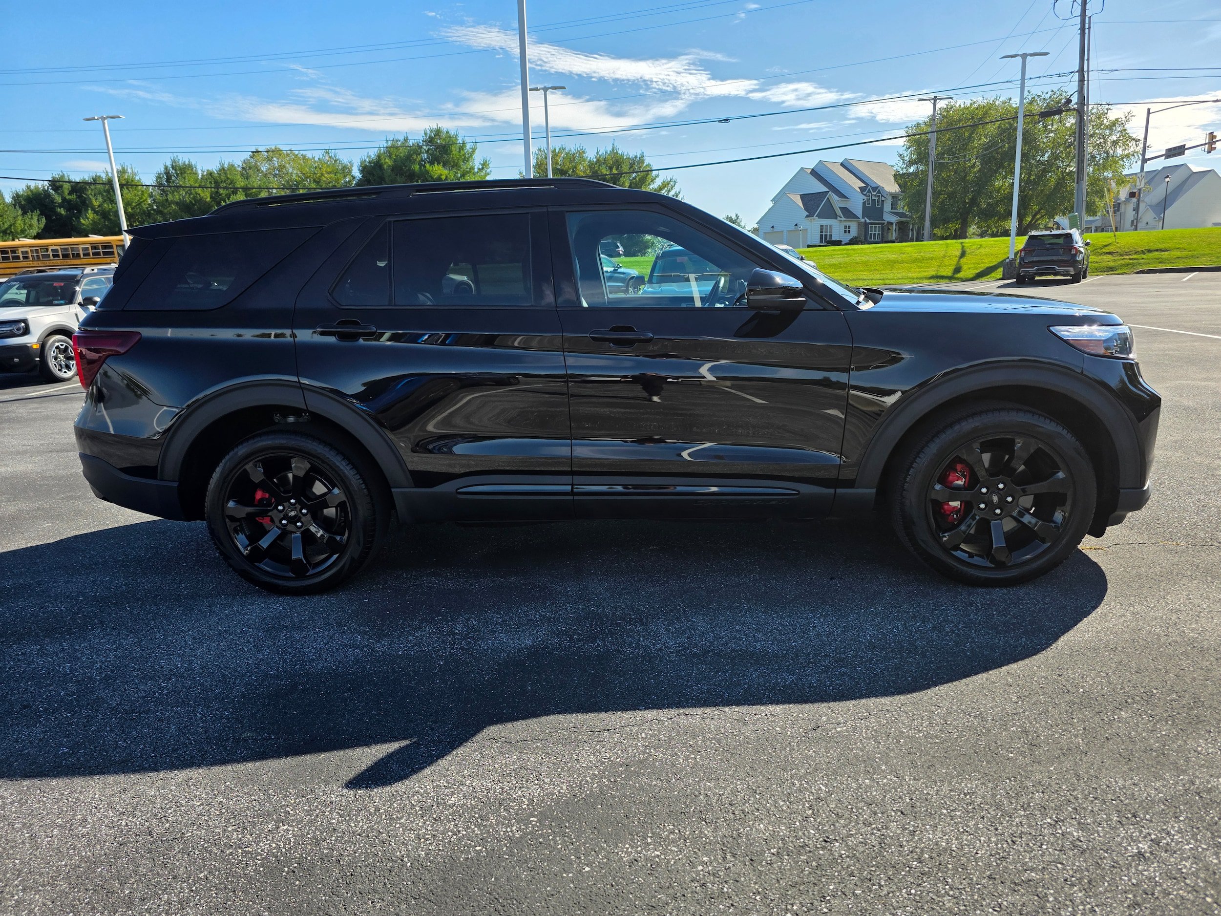 Certified 2023 Ford Explorer ST w/ Equipment Group 401A AWD/4WD image 6