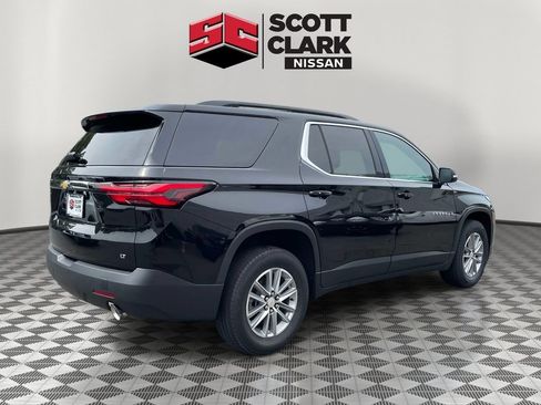 Used 2023 Chevrolet Traverse LT FWD image 6