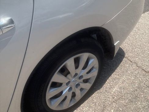 Used 2015 Nissan Sentra S FWD image 16