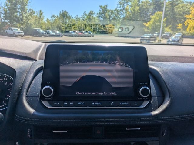Used 2023 Nissan Rogue S AWD/4WD image 24