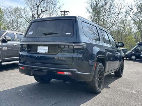 New 2026 Jeep Grand Wagoneer Limited AWD/4WD image 16
