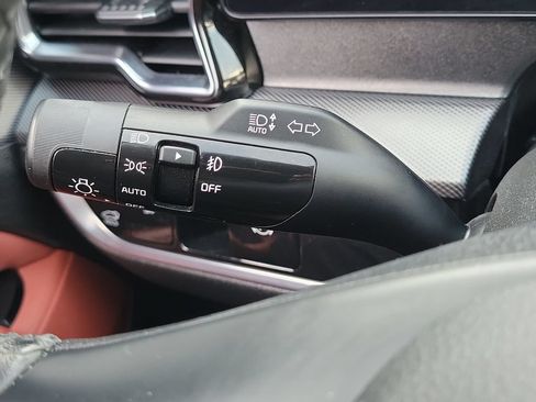 Certified 2023 Kia Sportage SX FWD image 11