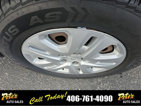 Used 2018 Dodge Grand Caravan SE w/ UConnect Hands-Free Group image 10