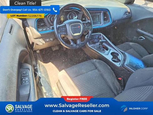 Used 2016 Dodge Challenger SXT RWD image 11