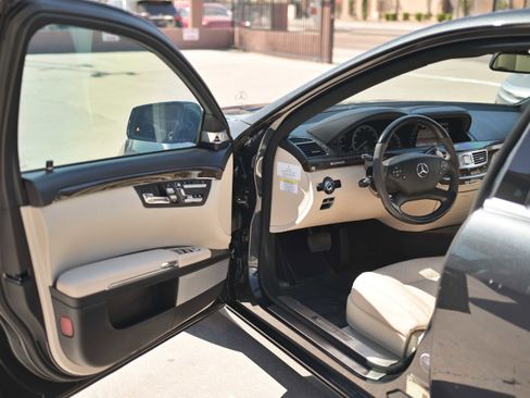 Used 2013 Mercedes-Benz S 350 BlueTEC 4MATIC image 6