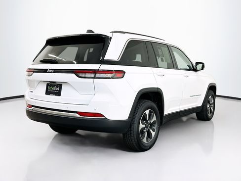 Used 2023 Jeep Grand Cherokee 4WD 4xe image 9